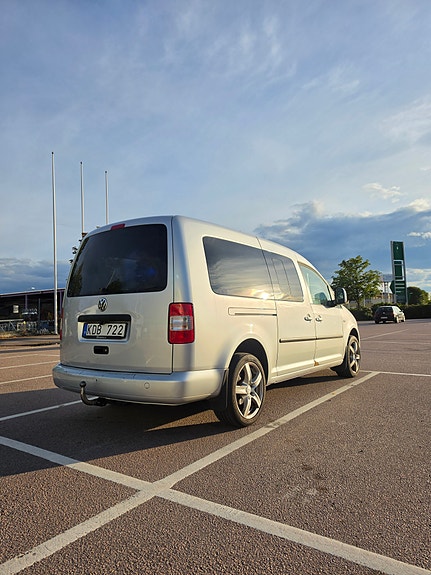 Volkswagen Caddy Maxi 5 of 9