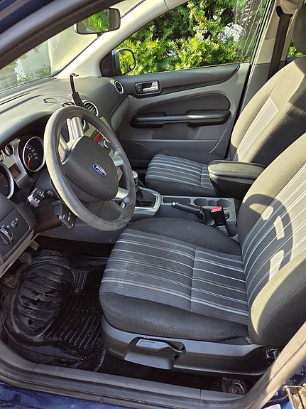 Ford Focus 4 of 5