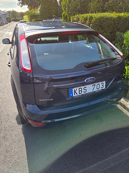 Ford Focus 3 of 5