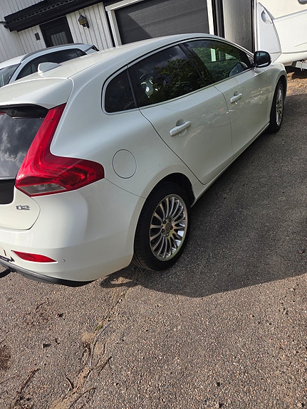 Volvo V40 5 of 6