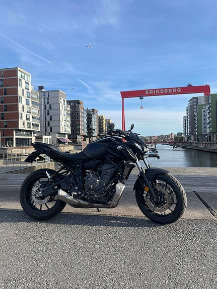 Yamaha MT-07 2 of 3