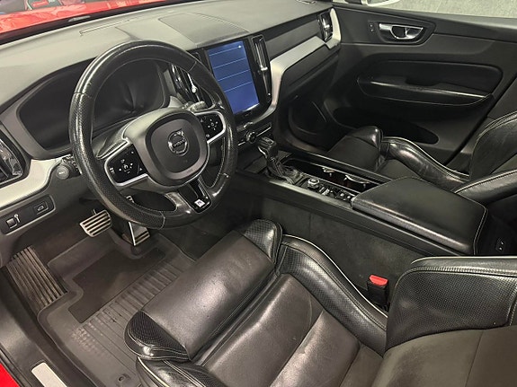 Volvo XC60 9 of 16