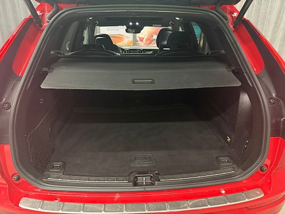 Volvo XC60 16 of 16