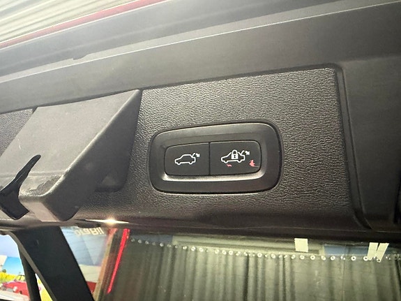 Volvo XC60 15 of 16