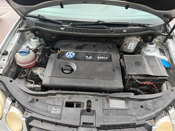 Volkswagen Polo 6 of 8