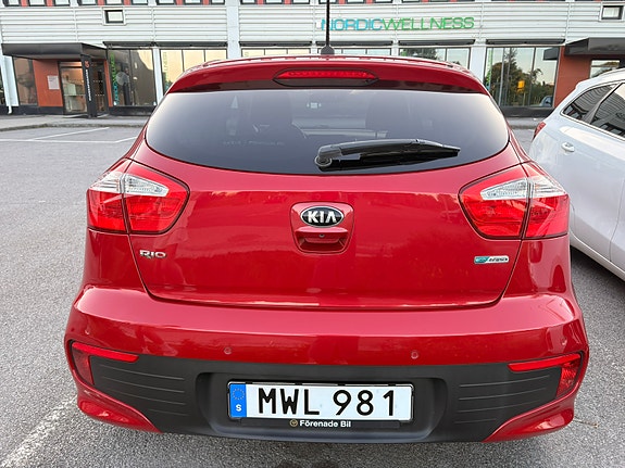 Kia Rio 3 of 4