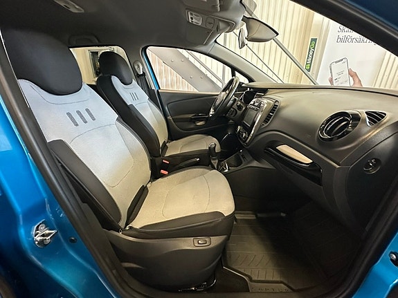 Renault Captur 9 of 22