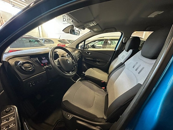 Renault Captur 15 of 22