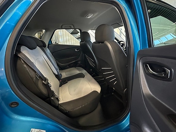 Renault Captur 10 of 22