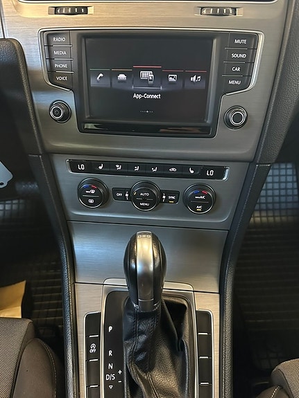 Volkswagen Golf I 13 of 28
