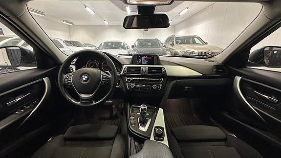 BMW 320d 19 of 30