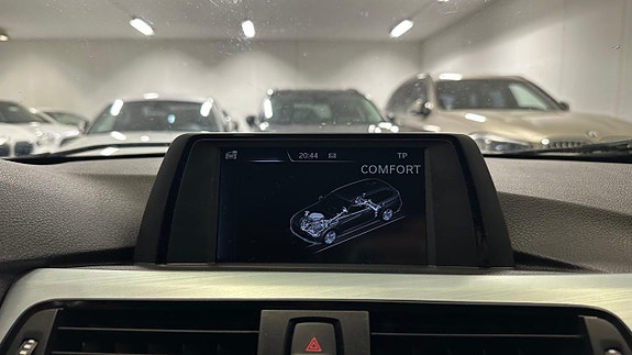 BMW 320d 30 of 30