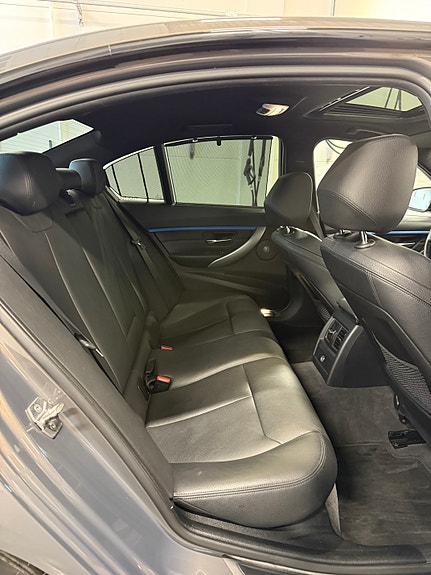 BMW 335d 9 of 11