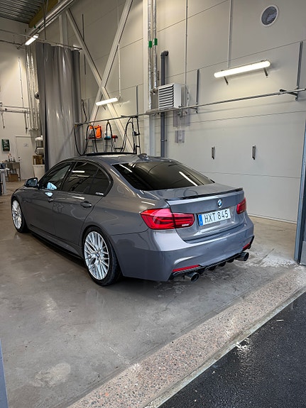 BMW 335d 3 of 11