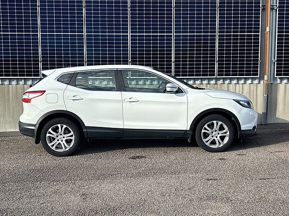 Nissan Qashqai 2 of 16