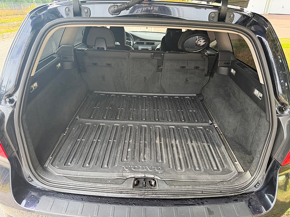 Volvo V70 7 of 13