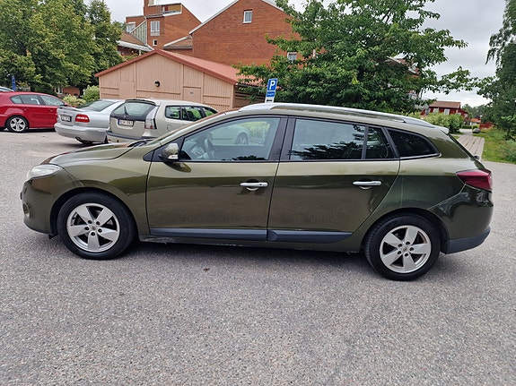 Renault Megane III 7 of 12