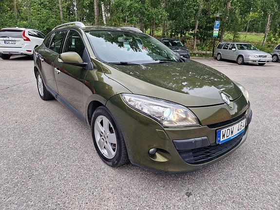 Renault Megane III 2 of 12
