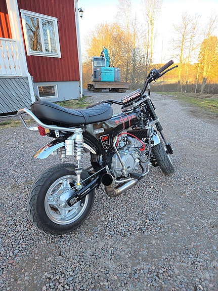 Honda Dax 3 of 4