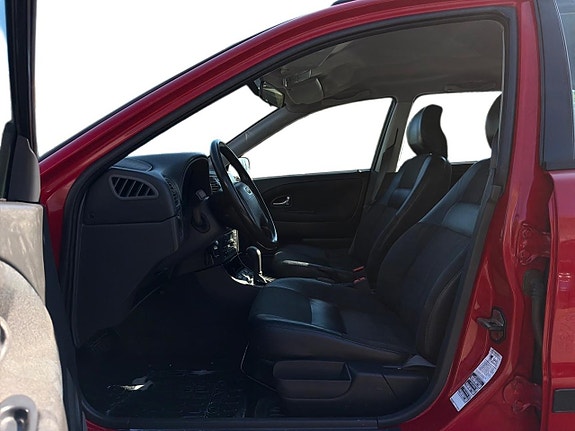 Volvo V40 17 of 23