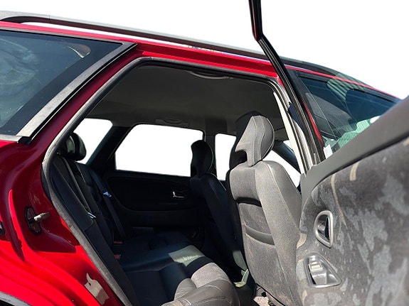 Volvo V40 15 of 23