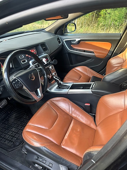 Volvo V60 6 of 10