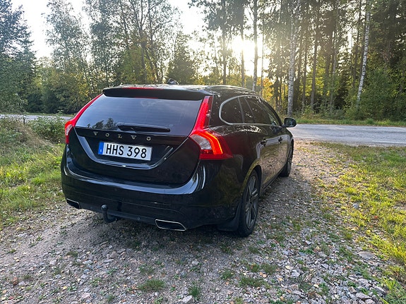 Volvo V60 3 of 10