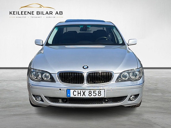 BMW 750Li 4 of 30