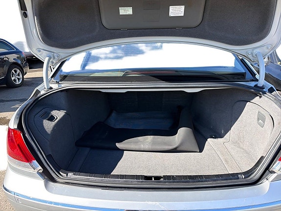 BMW 750Li 18 of 30