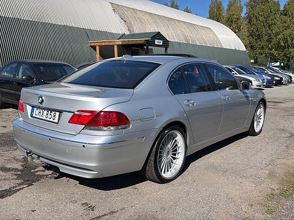BMW 750Li 16 of 30