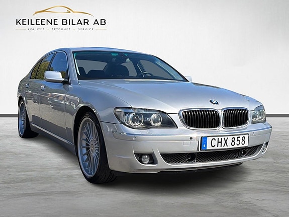 BMW 750Li 5 of 30