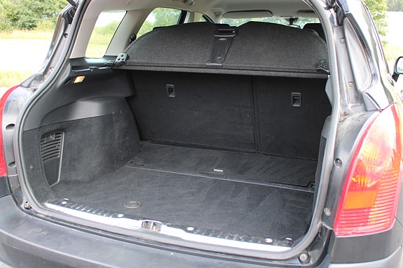 Peugeot 308 SW 9 of 9
