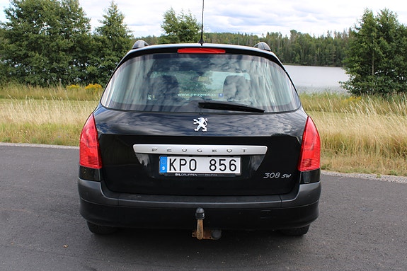 Peugeot 308 SW 5 of 9