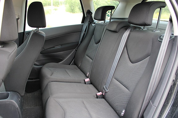 Peugeot 308 SW 8 of 9