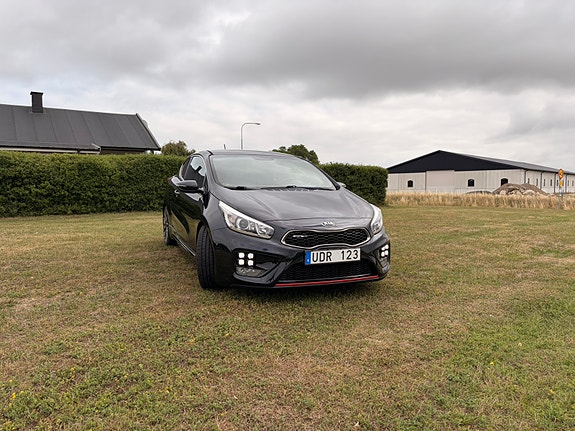 Kia ProCeed 3 of 11
