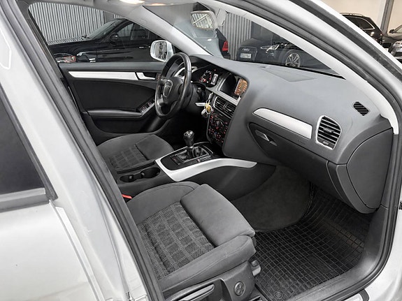 Audi A4 9 of 9