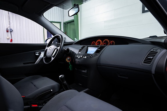 Nissan Primera 15 of 16