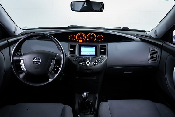 Nissan Primera 10 of 16