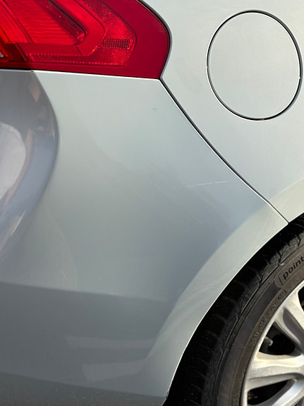 Volvo V40 10 of 15