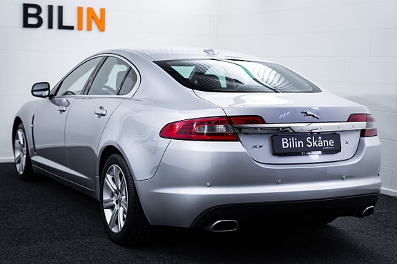 Jaguar XF 7 of 30