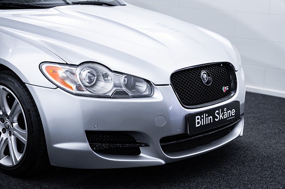 Jaguar XF 2 of 30
