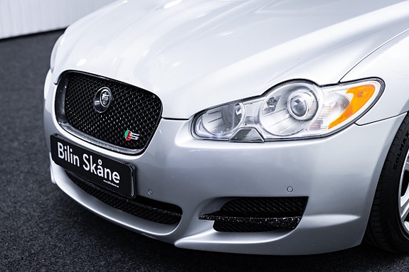 Jaguar XF 6 of 30