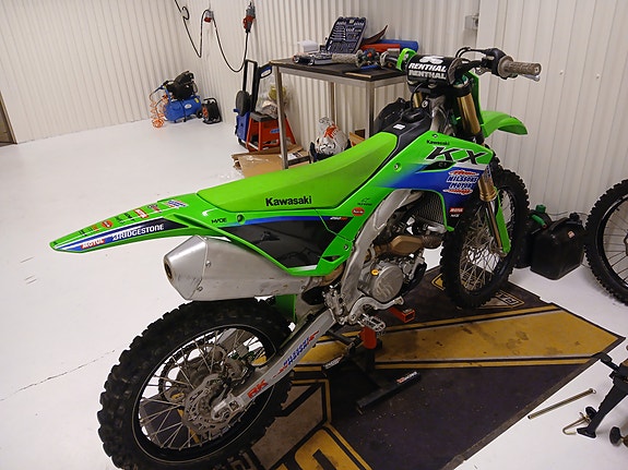 Kawasaki KX250 3 of 4