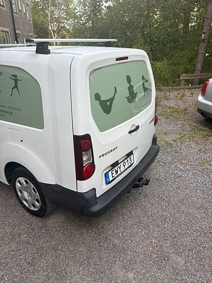 Peugeot Partner 4 of 8
