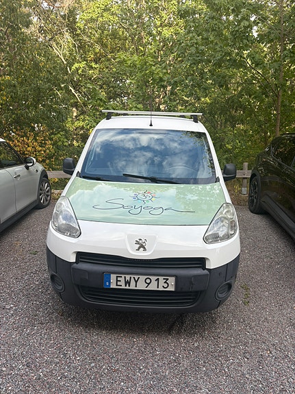 Peugeot Partner 2 of 8