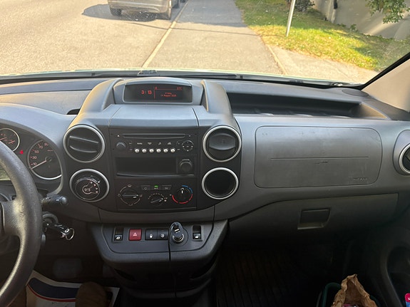 Peugeot Partner 8 of 8