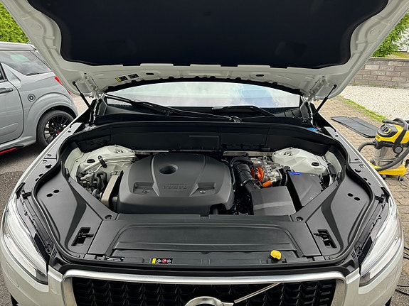 Volvo XC90 5 of 30