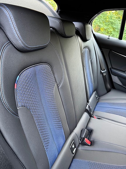 BMW 118i 11 of 21