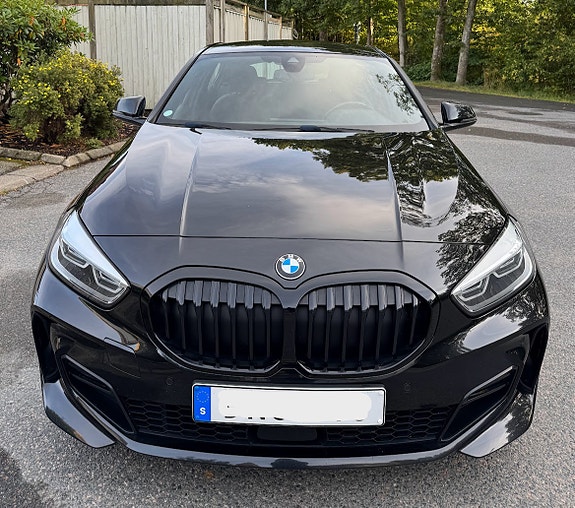 BMW 118i 14 of 21