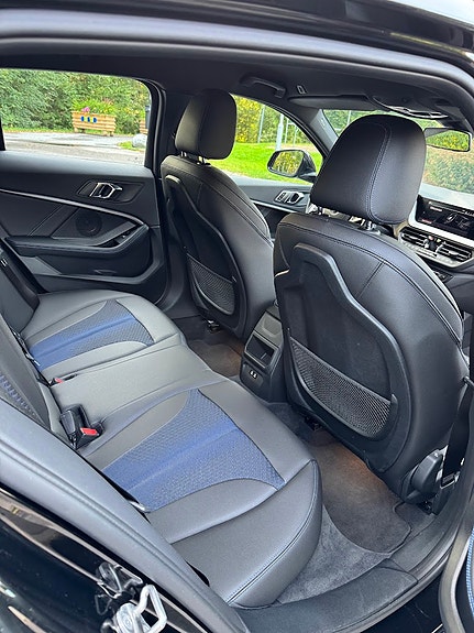 BMW 118i 10 of 21